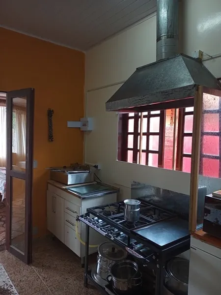 Casa da Dine Campos do Jordao pousada barata area externa 3